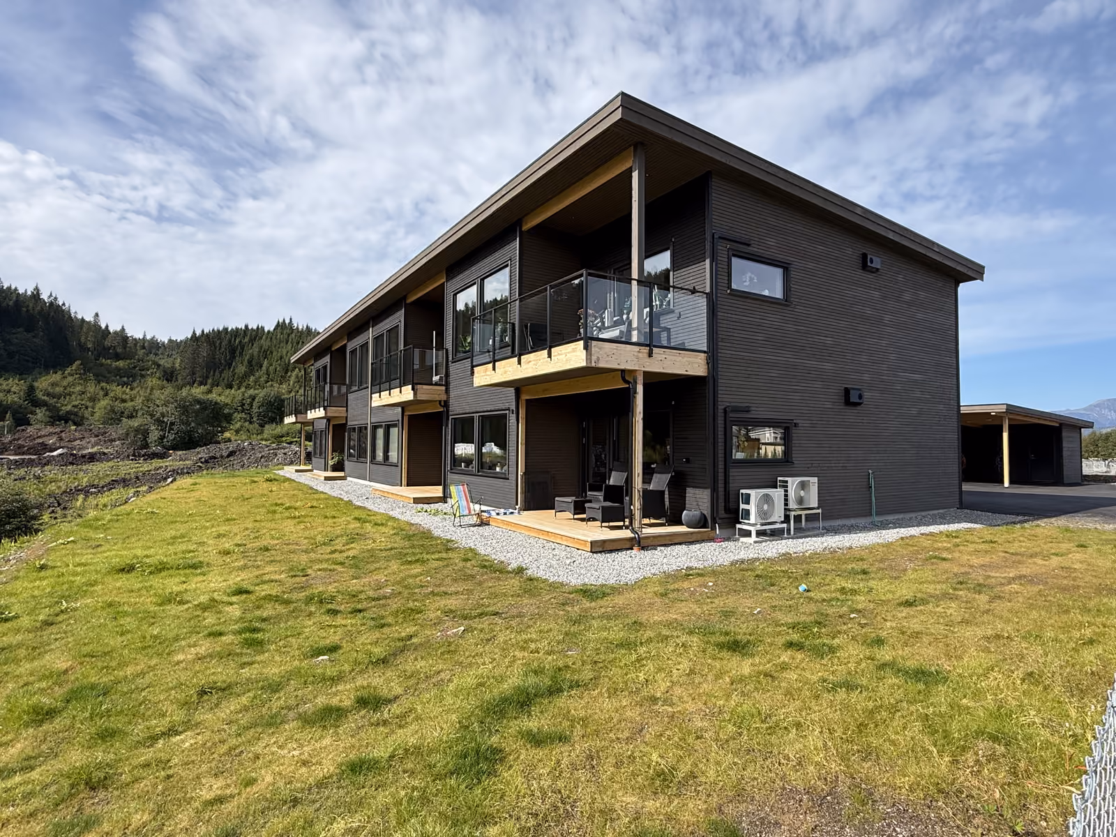 The Vallegrenda apartment building with balconies, terraces and carport